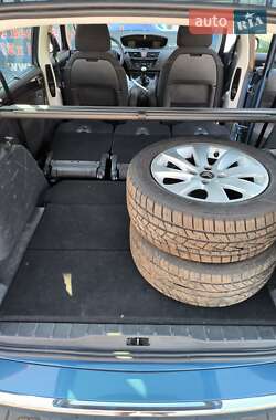 Микровэн Citroen C4 Picasso 2011 в 