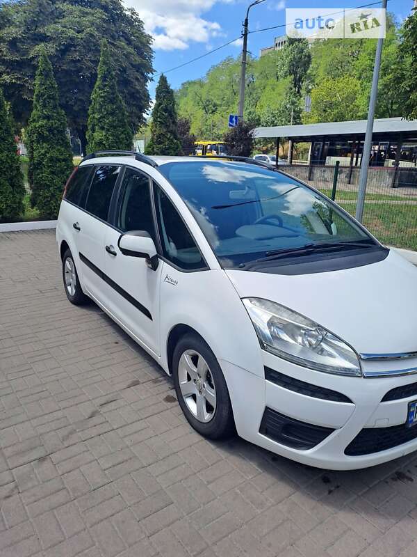 Микровэн Citroen C4 Picasso 2011 в 