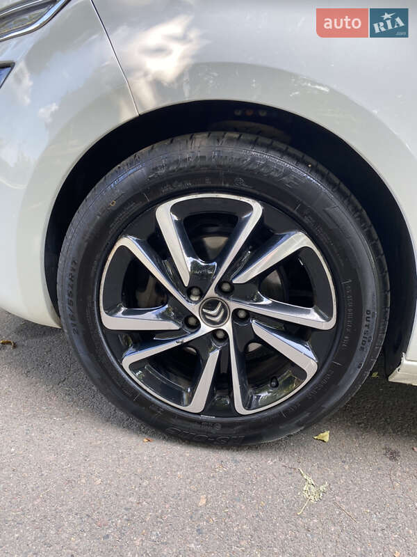 Микровэн Citroen C4 Picasso 2016 в Ровно фото 17 Микровэн Citroen C4 Picasso 2016 в Ровно