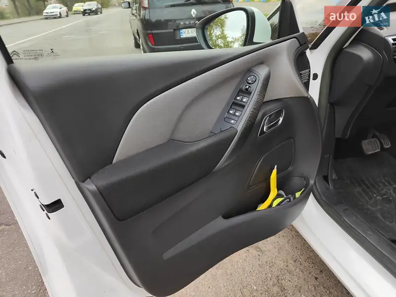 Citroen C4 Picasso 2014 VIN VF73A9HC8EJ659483 фото оголошення 17 з 68