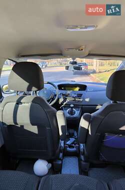 Микровэн Citroen C4 Picasso 2011 в 