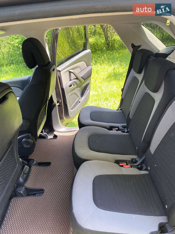 Микровэн Citroen C4 Picasso 2015 в Тернополе фото 12 Микровэн Citroen C4 Picasso 2015 в Тернополе