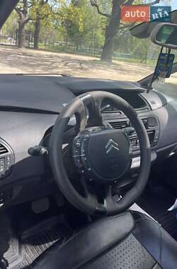 Микровэн Citroen C4 Picasso 2010 в 
