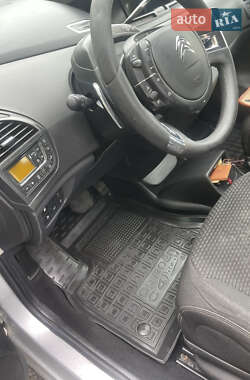 Микровэн Citroen C4 Picasso 2011 в 