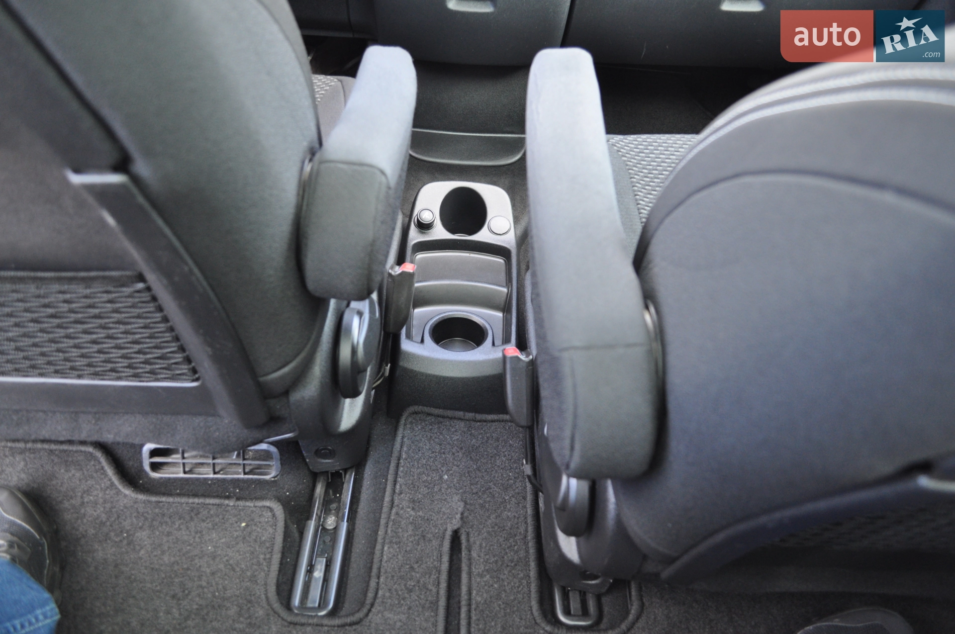 2011 Citroen C4 Picasso - мініатюра 39