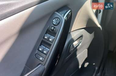 Мікровен Citroen C4 Picasso 2017 в 