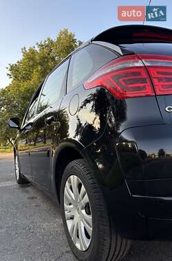 Микровэн Citroen C4 Picasso 2010 в 