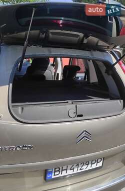 Микровэн Citroen C4 Picasso 2009 в 