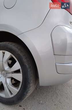 Микровэн Citroen C4 Picasso 2010 в 