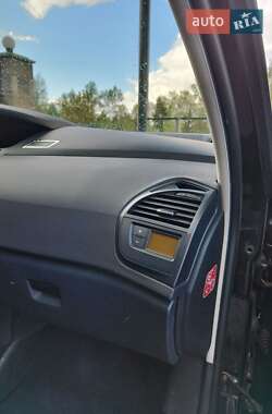 Микровэн Citroen C4 Picasso 2010 в 