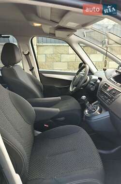 Микровэн Citroen C4 Picasso 2010 в 
