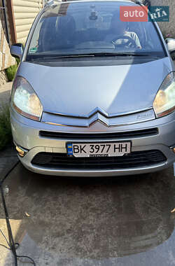 Микровэн Citroen C4 Picasso 2010 в 