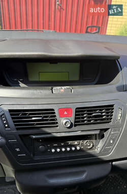 Микровэн Citroen C4 Picasso 2010 в 