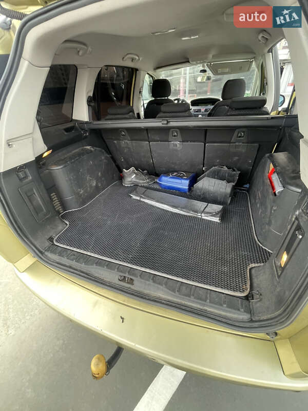 Минивэн Citroen C4 Picasso 2006 в Киеве
