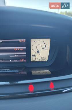 Микровэн Citroen C4 Picasso 2011 в 