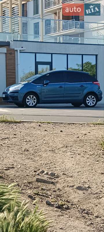 Микровэн Citroen C4 Picasso 2010 в 