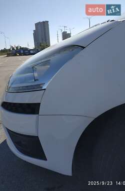 Микровэн Citroen C4 Picasso 2010 в 