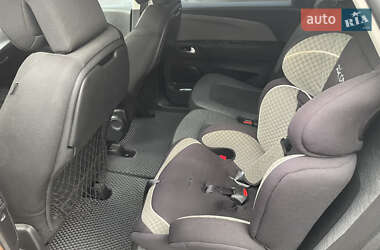 Мікровен Citroen C4 Picasso 2017 в 