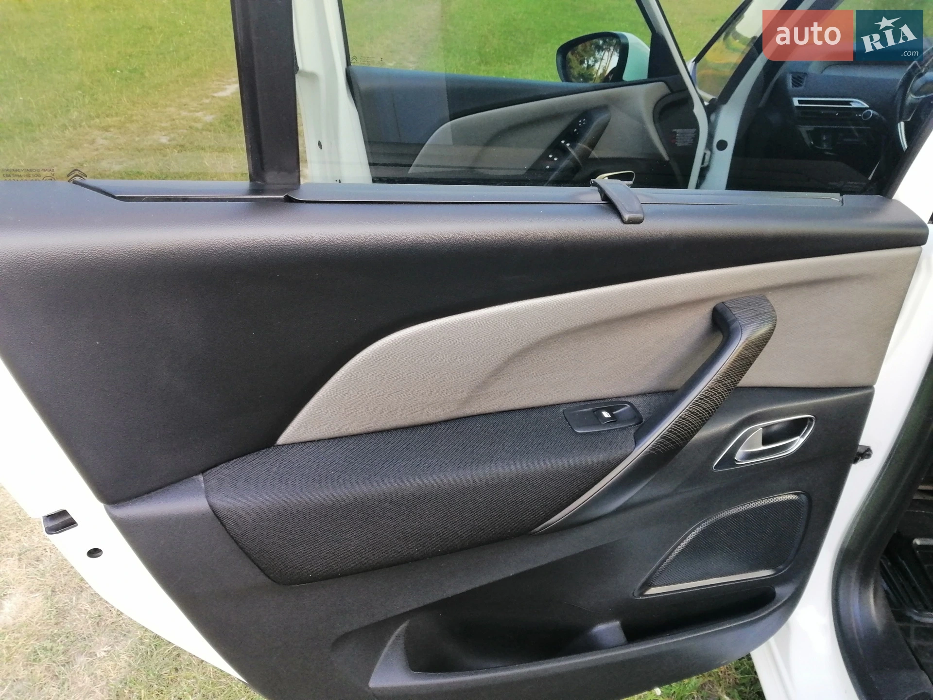 2014 Citroen C4 Picasso - мініатюра 17
