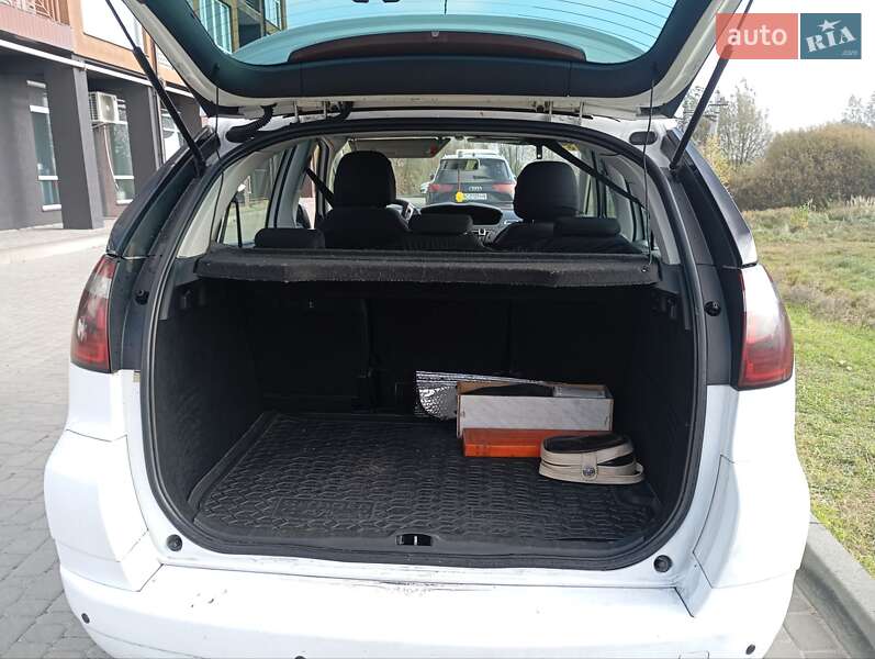 Микровэн Citroen C4 Picasso 2011 в Ратным фото 9 Микровэн Citroen C4 Picasso 2011 в Ратным