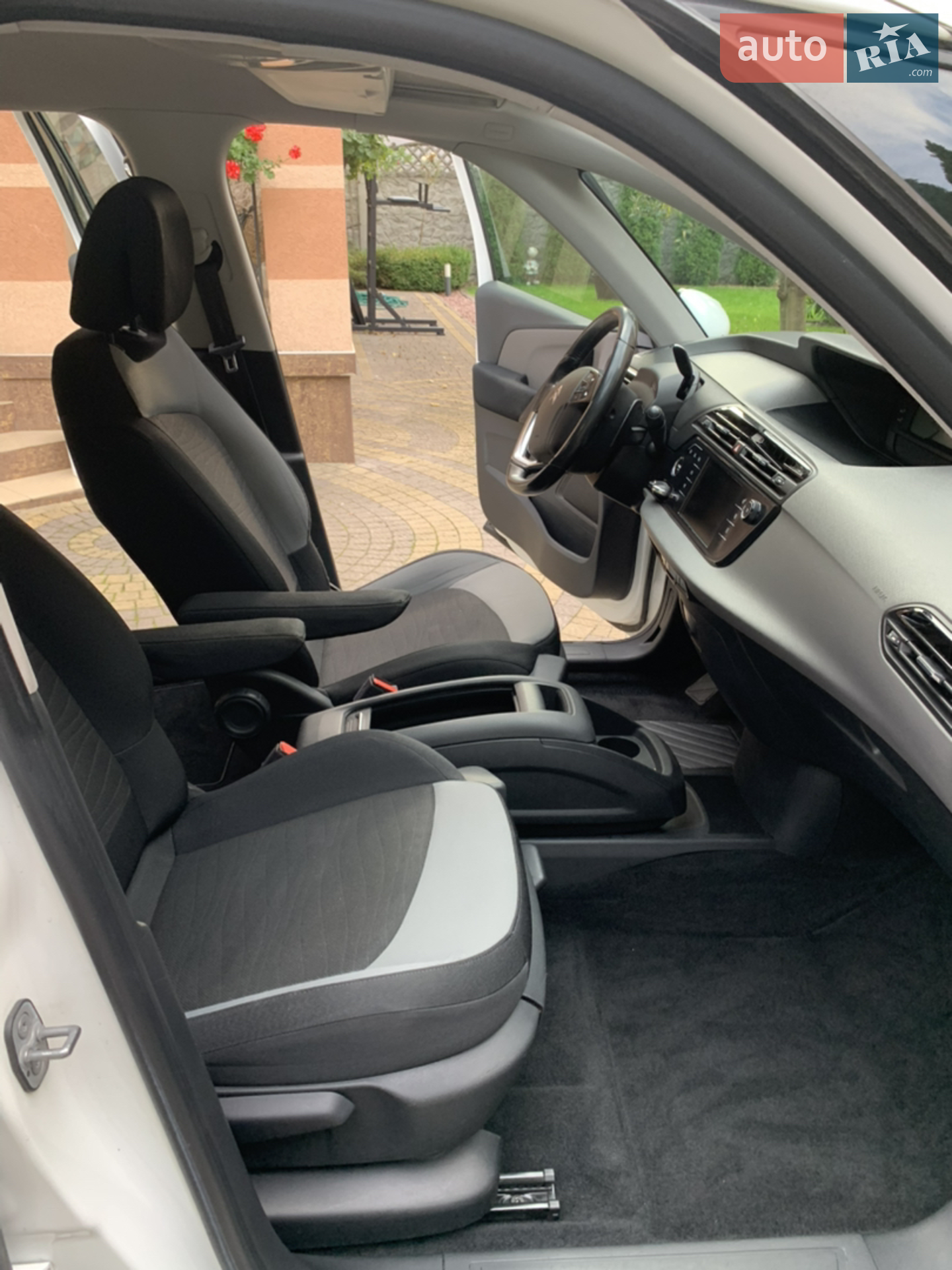 2015 Citroen C4 Picasso - мініатюра 18