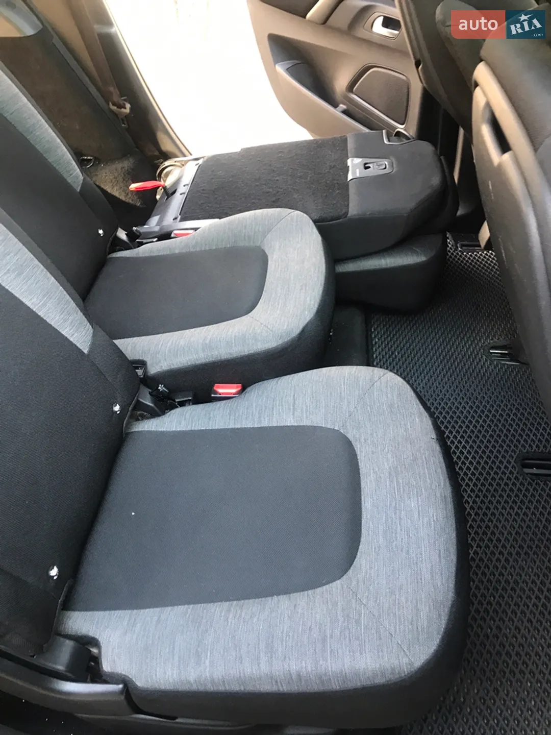 2016 Citroen C4 Picasso - мініатюра 39