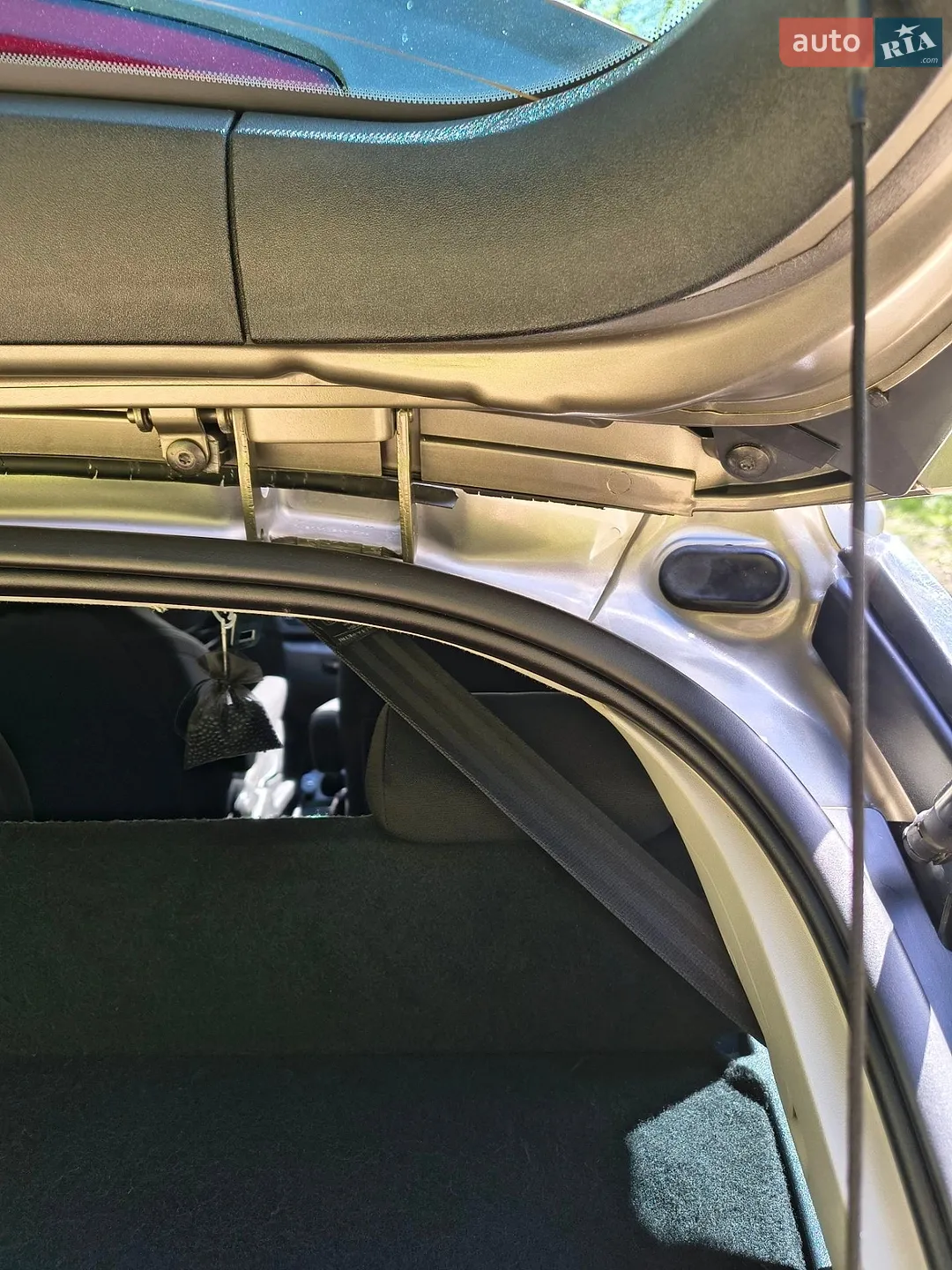 2010 Citroen C4 Picasso - мініатюра 38
