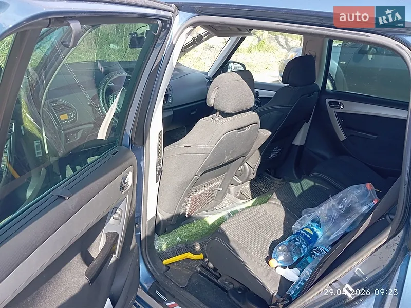 Citroen C4 Picasso 2009 VIN VF7UA5FXH9J324912 фото оголошення 8 з 49