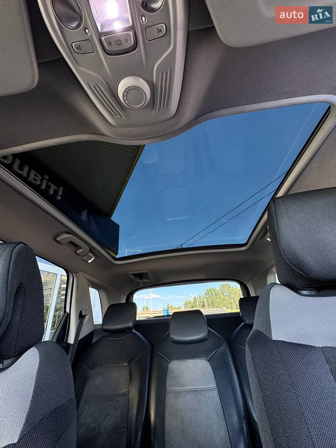 2015 Citroen C4 Picasso - мініатюра 23