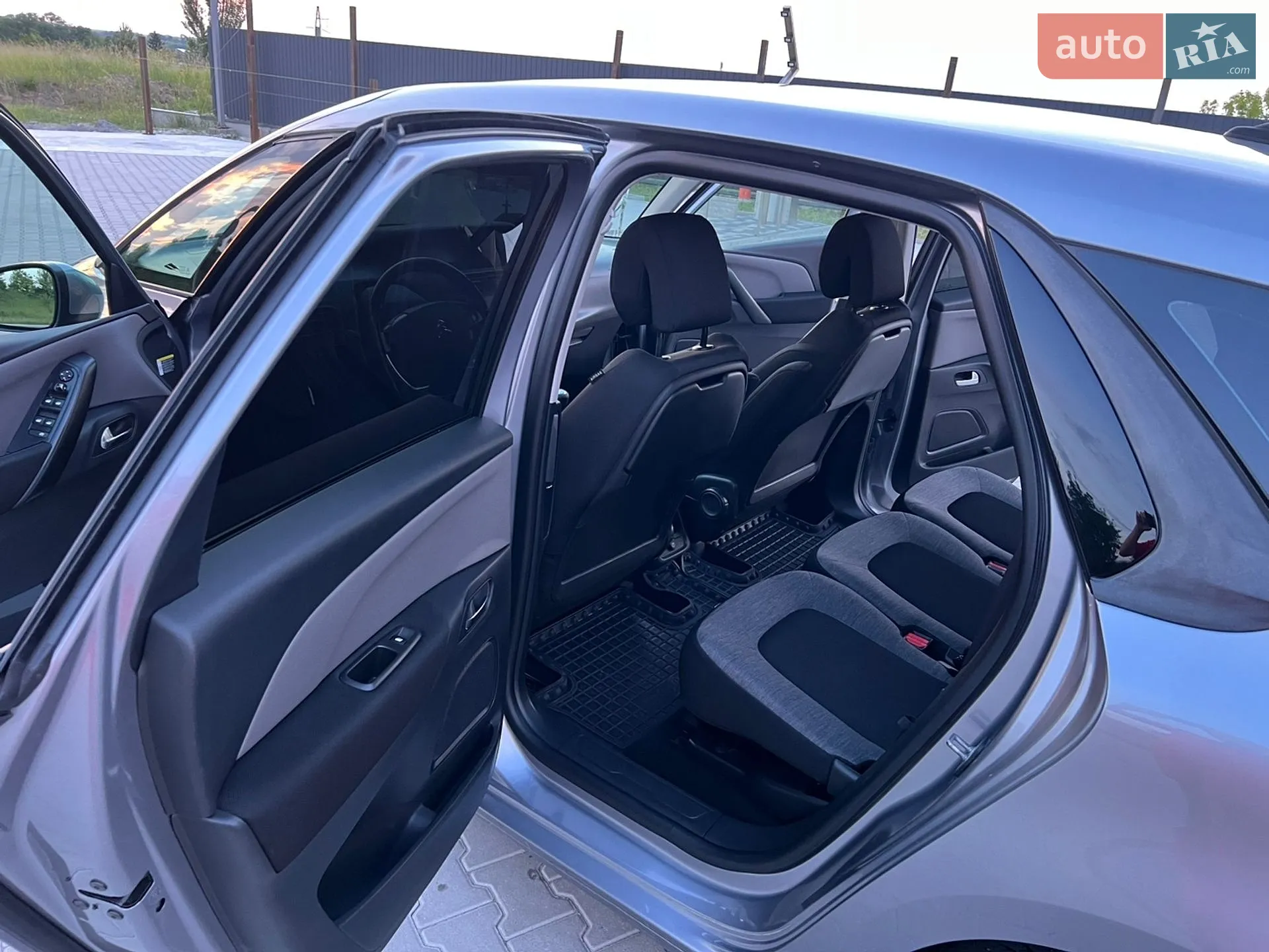 2016 Citroen C4 Picasso - мініатюра 22