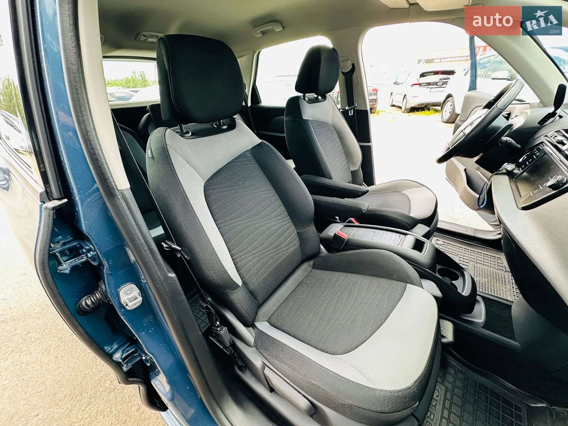 2016 Citroen C4 Picasso - мініатюра 35