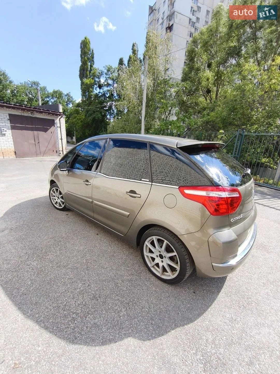 Citroen C4 Picasso 2010 VIN VF7UD9HZHAJ712451 фото оголошення 8 з 19