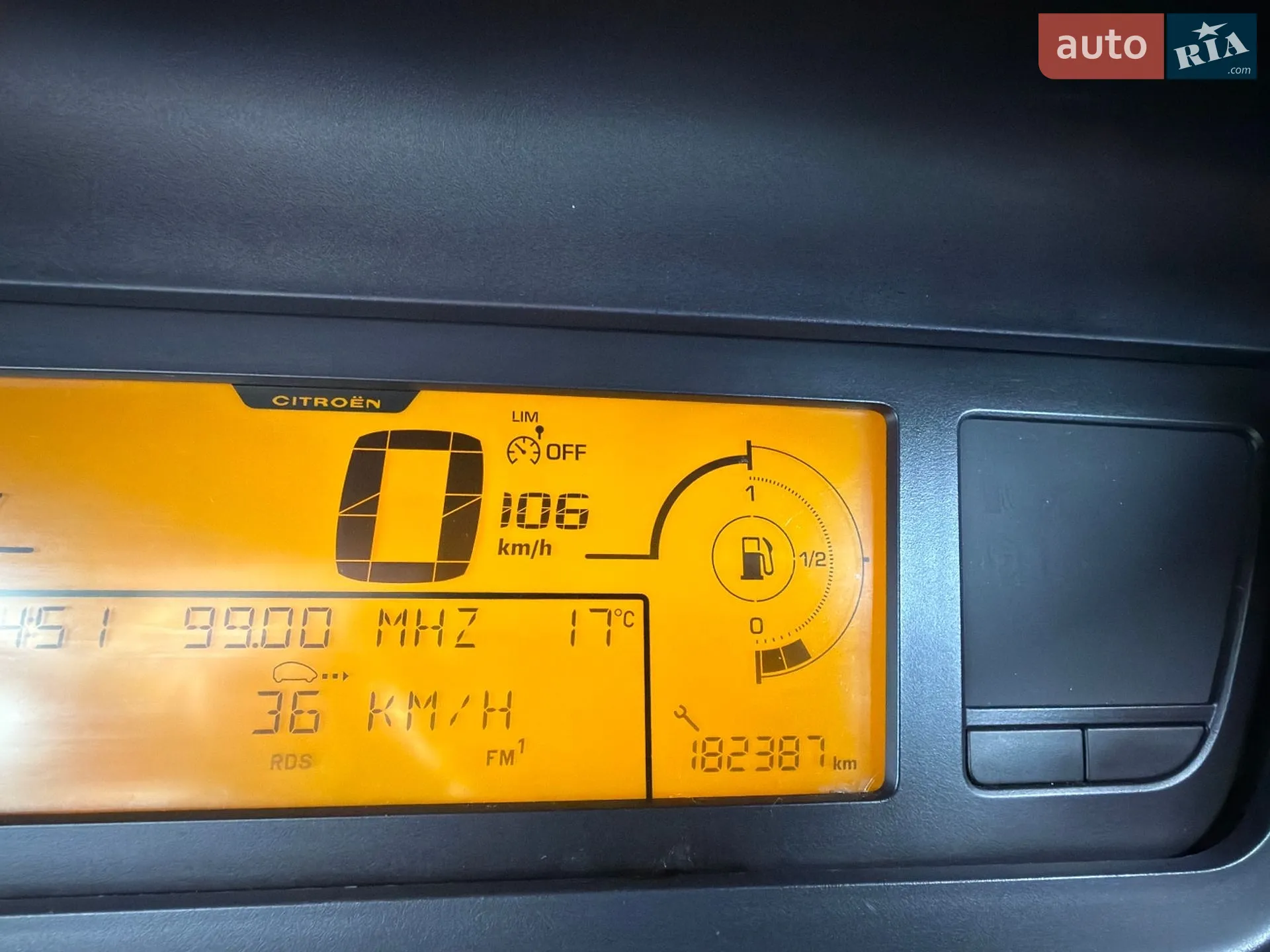 2011 Citroen C4 Picasso - мініатюра 17