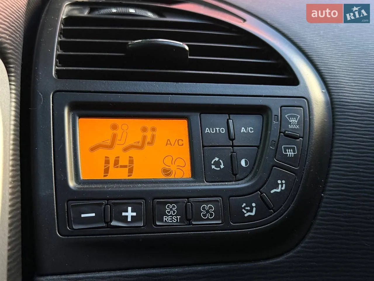 2011 Citroen C4 Picasso - мініатюра 18