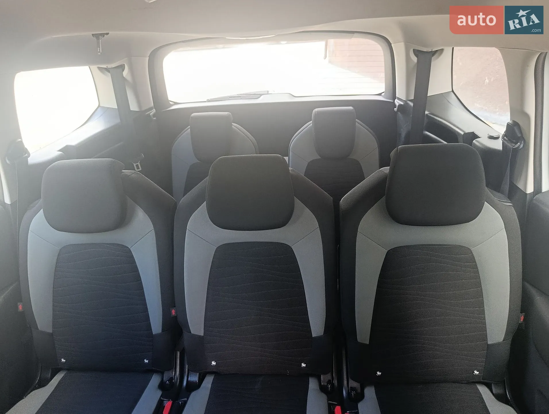 2013 Citroen C4 Picasso - мініатюра 25