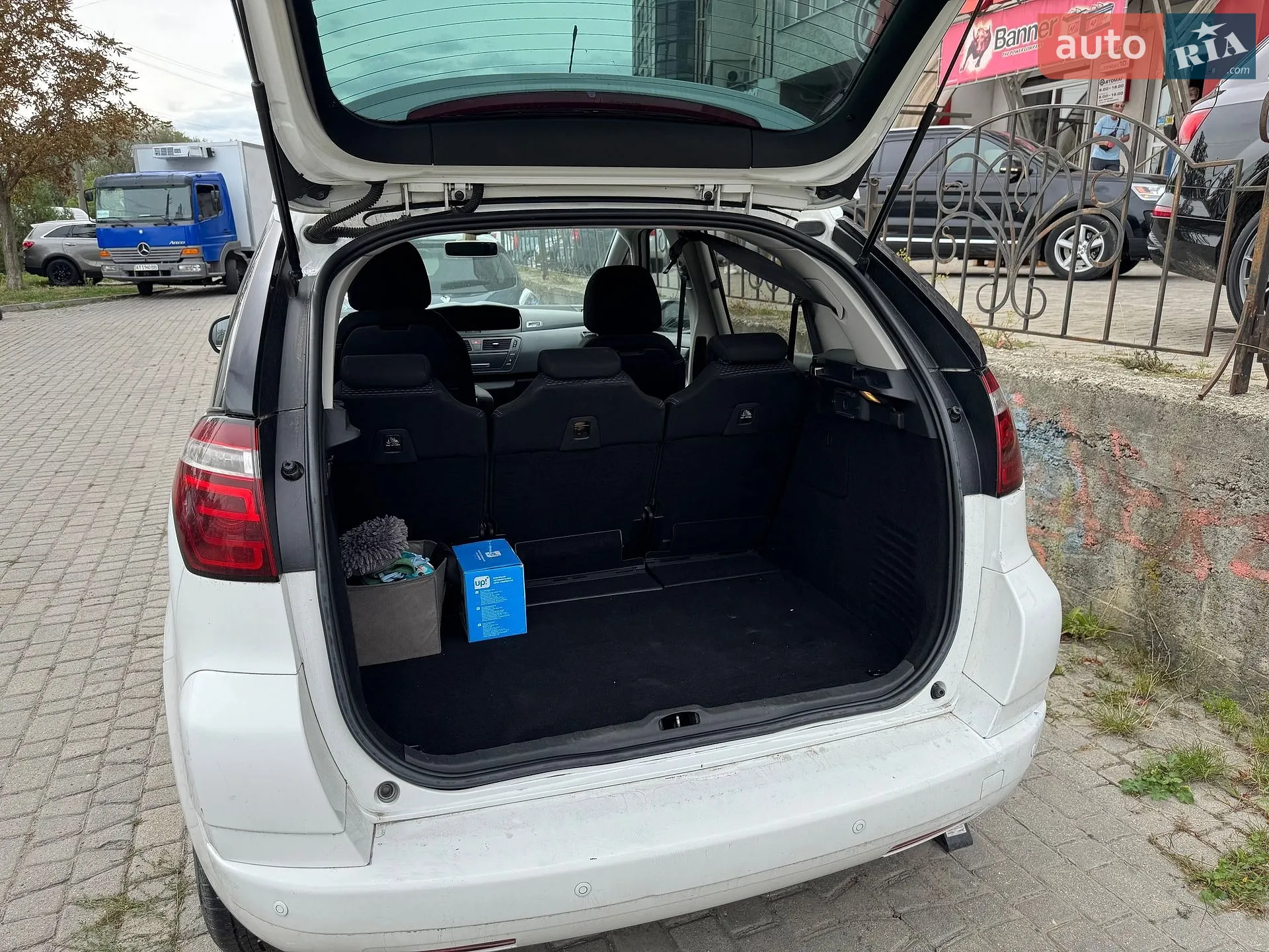 2011 Citroen C4 Picasso - мініатюра 10