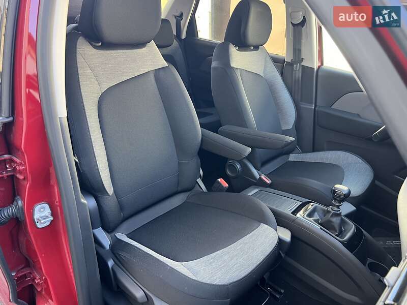 Минивэн Citroen C4 SpaceTourer 2018 в Киеве фото 16 Минивэн Citroen C4 SpaceTourer 2018 в Киеве