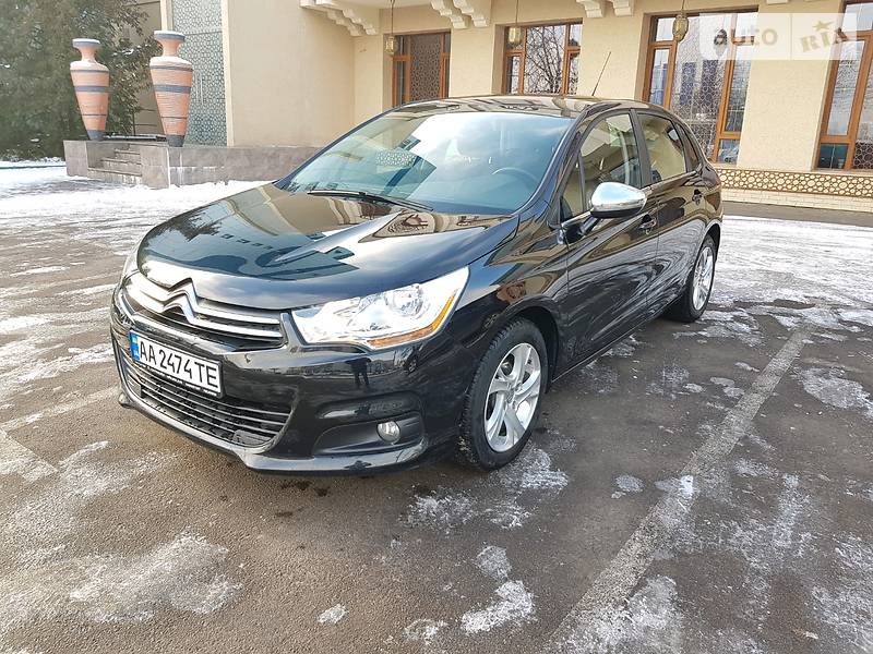 Хэтчбек Citroen C4 2014 в Киеве