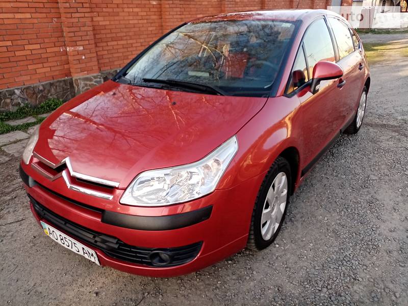 Хэтчбек Citroen C4 2008 в Мукачево