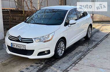 Хетчбек Citroen C4 2012 в 