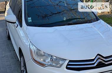 Хетчбек Citroen C4 2012 в 