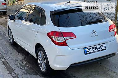 Хетчбек Citroen C4 2012 в 
