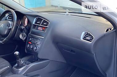 Хетчбек Citroen C4 2012 в 