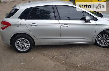 Хетчбек Citroen C4 2014 в 