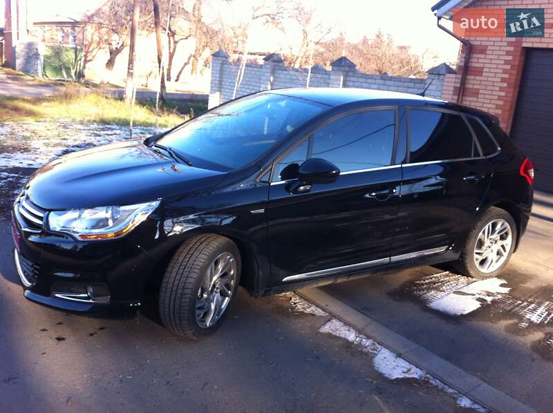 Хэтчбек Citroen C4 2014 в Харькове