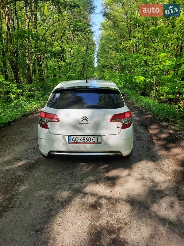 Хэтчбек Citroen C4 2013 в Мукачево