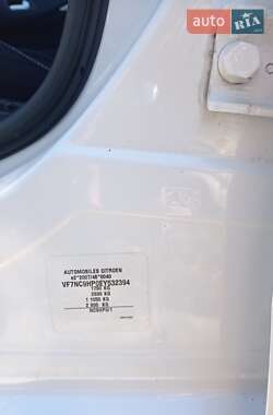 Хэтчбек Citroen C4 2014 в 