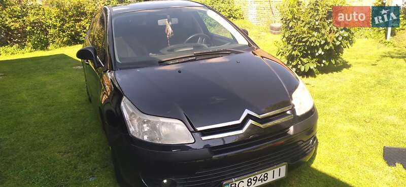 Хетчбек Citroen C4 2008 в Комарному