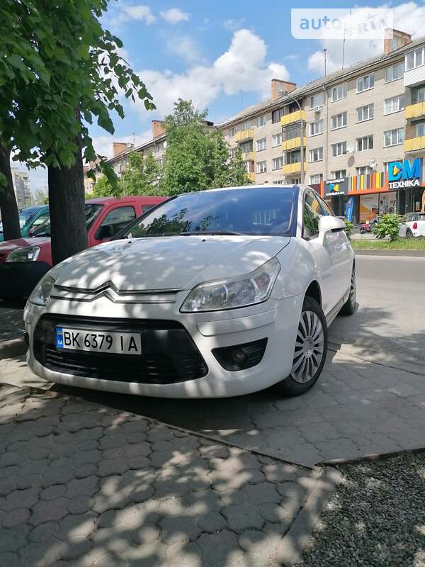 Хэтчбек Citroen C4 2009 в Ровно