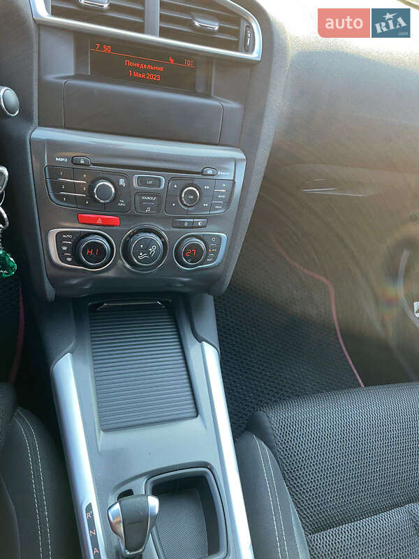 Хэтчбек Citroen C4 2013 в Киеве